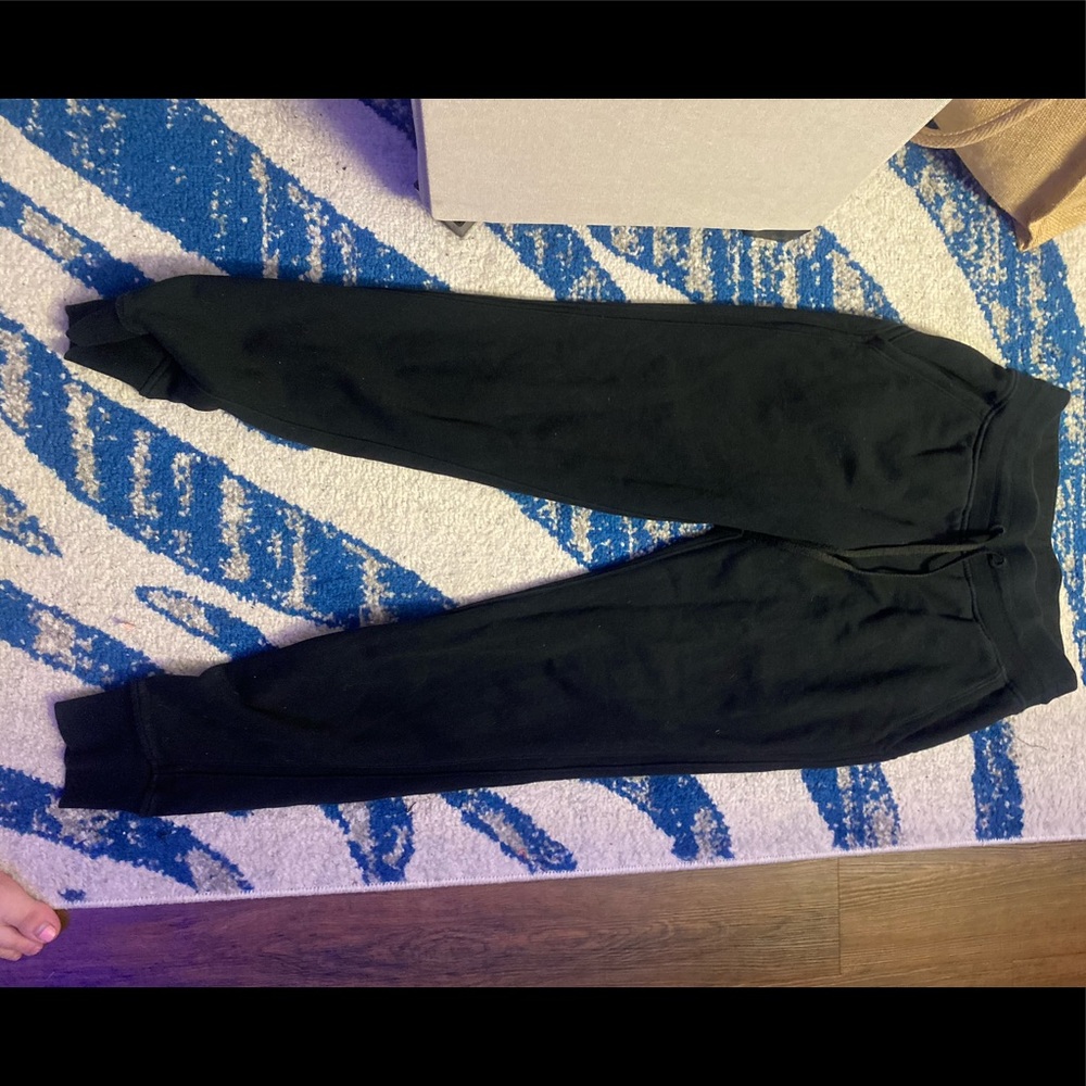 Lulu Lemon joggers